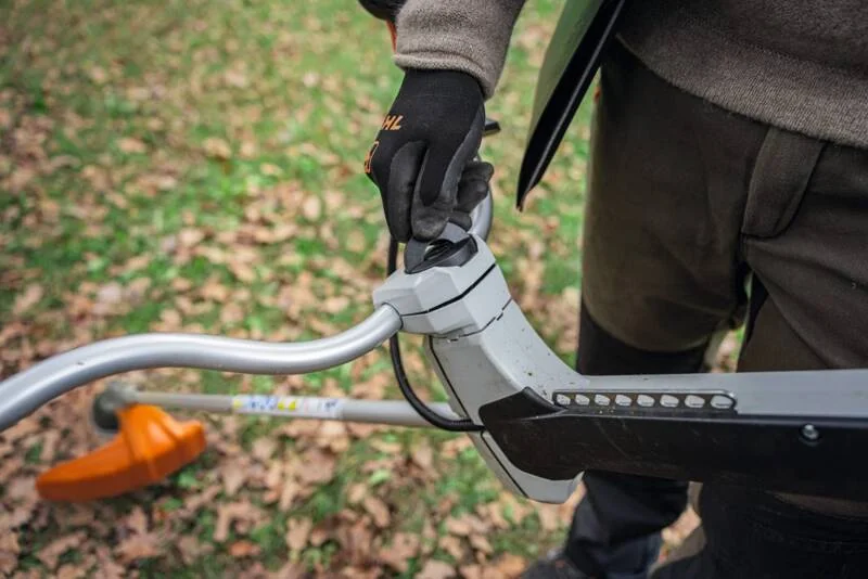STIHL - FA03-200-0016 - Cordless Brushcutter FSA 200 36 V without Battery and Charger