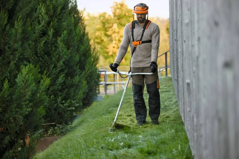 STIHL - FA08-200-0015 - Cordless Brushcutter FSA 120 36 V