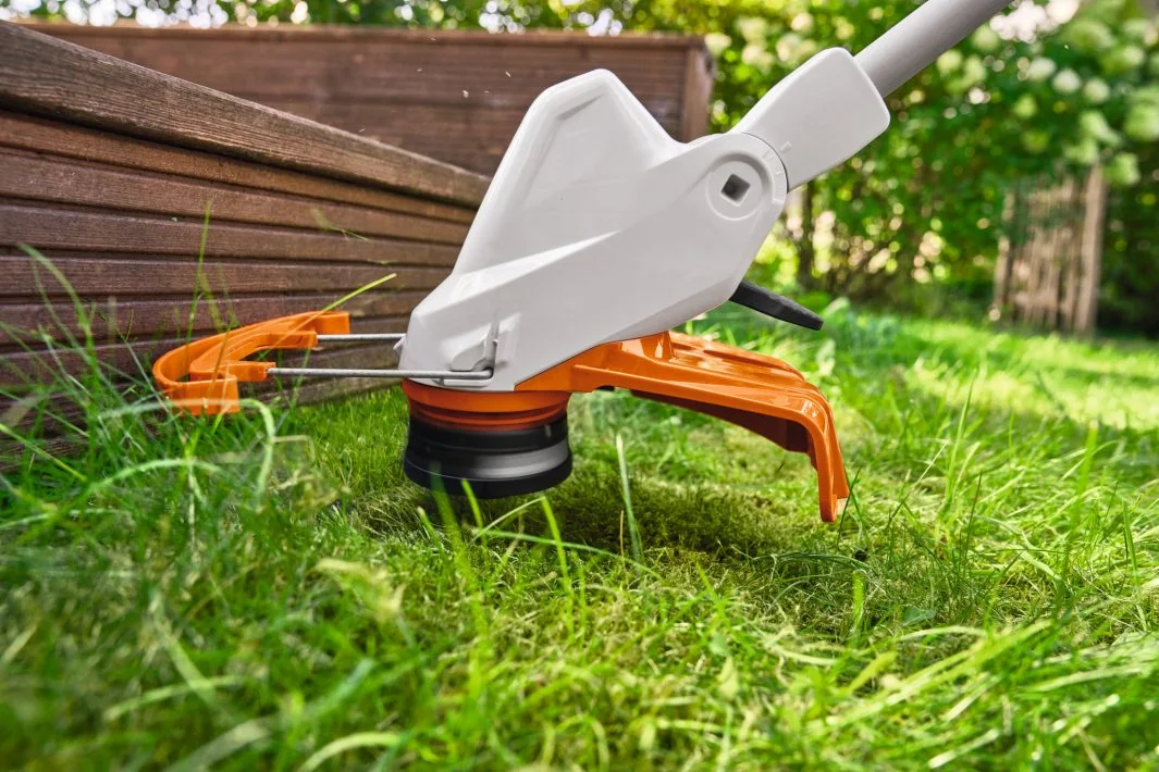 STIHL - FA11-011-5713 - Cordless Brushcutter Grass Trimmer FSA 50 Set Battery and Charger