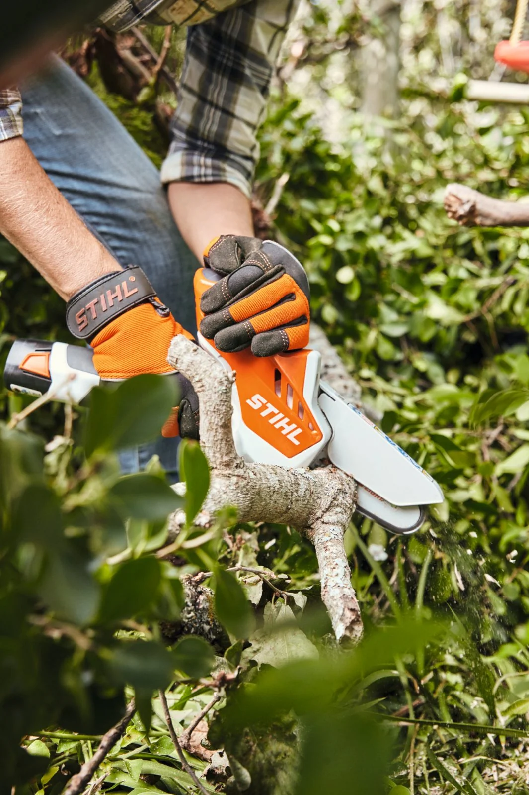 STIHL - GA01-200-0006 - Cordless Cut-Off Saw GTA 26 10.8 V 10 cm Set with 2x Battery AS 2 and Charger AL 1