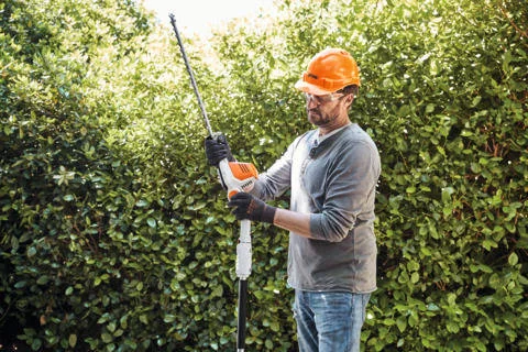 STIHL - HA01-200-0044 - Cordless Hedge Trimmer HLA 56 Set 2x Battery + Charger