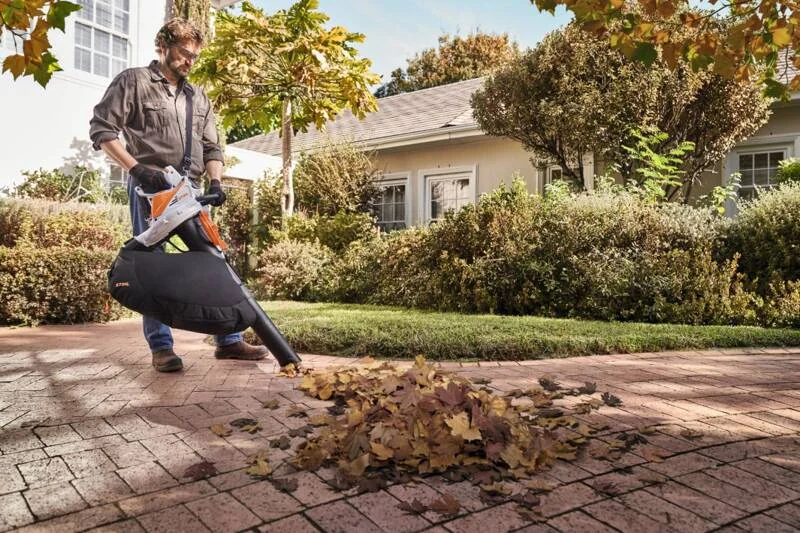STIHL - SA02-011-7104 - Cordless Garden Vacuum SHA 56
