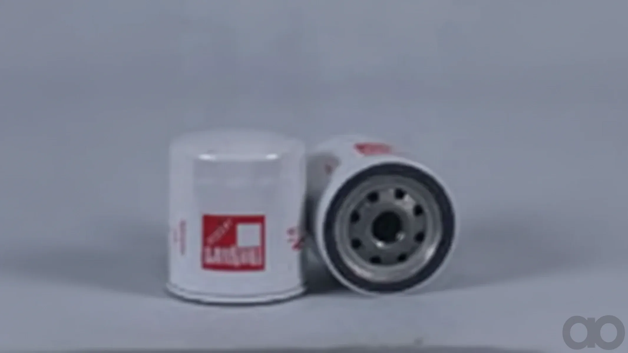 Case IH - LF3338J - Oil Filter