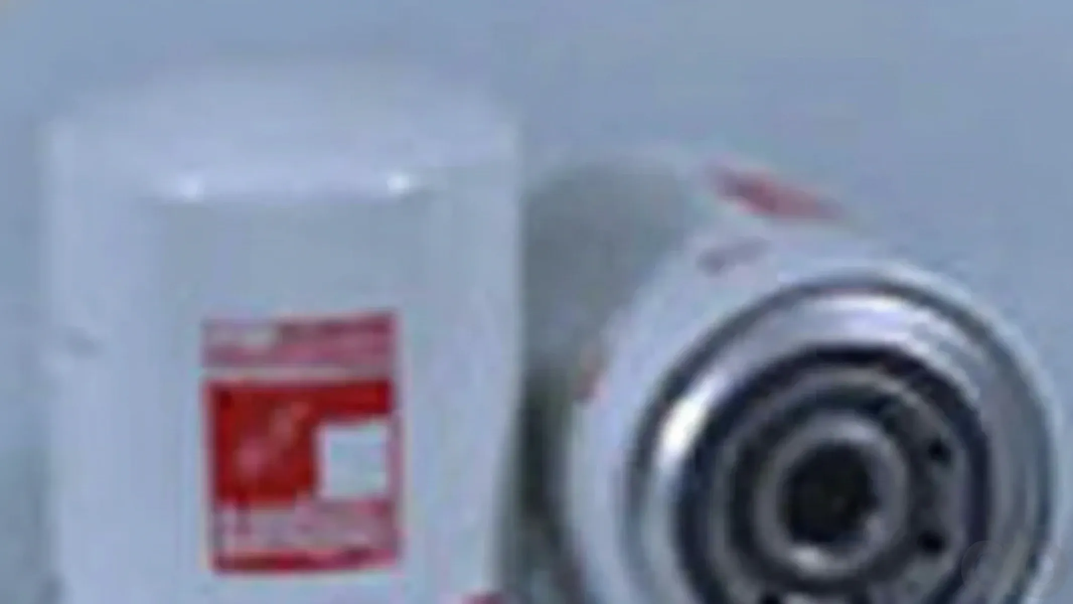Case IH - LF739J - Engine Oil Filter