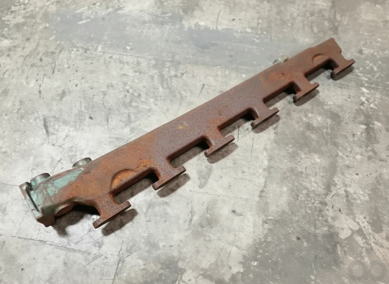 Detroit - 5101772 - Exhaust Manifold