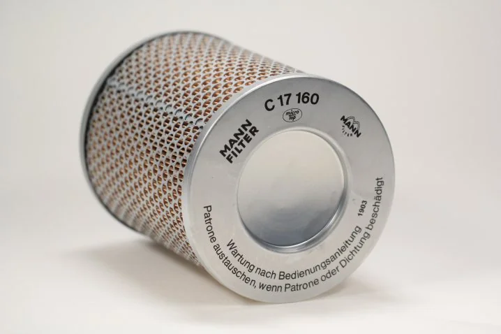 Mann-Filter - C 17 160 - Air filter element