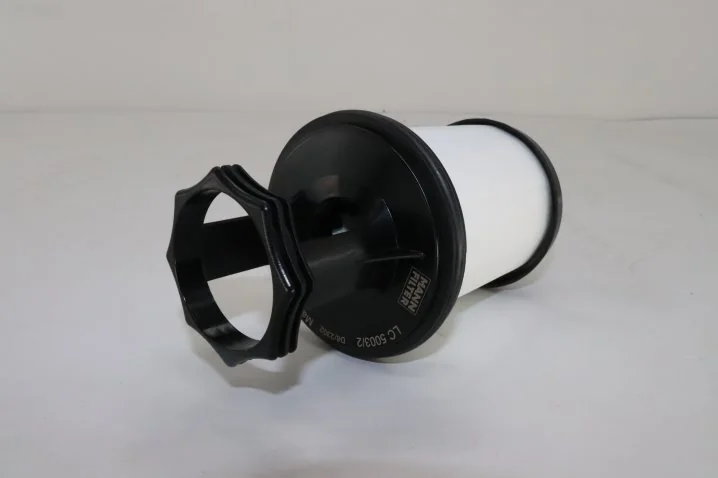 Mann-Filter - LC 5003/2 x - Oil separator element (provent 200)