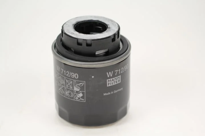 Mann-Filter - W 712/90 - Oil filter (spin-on)