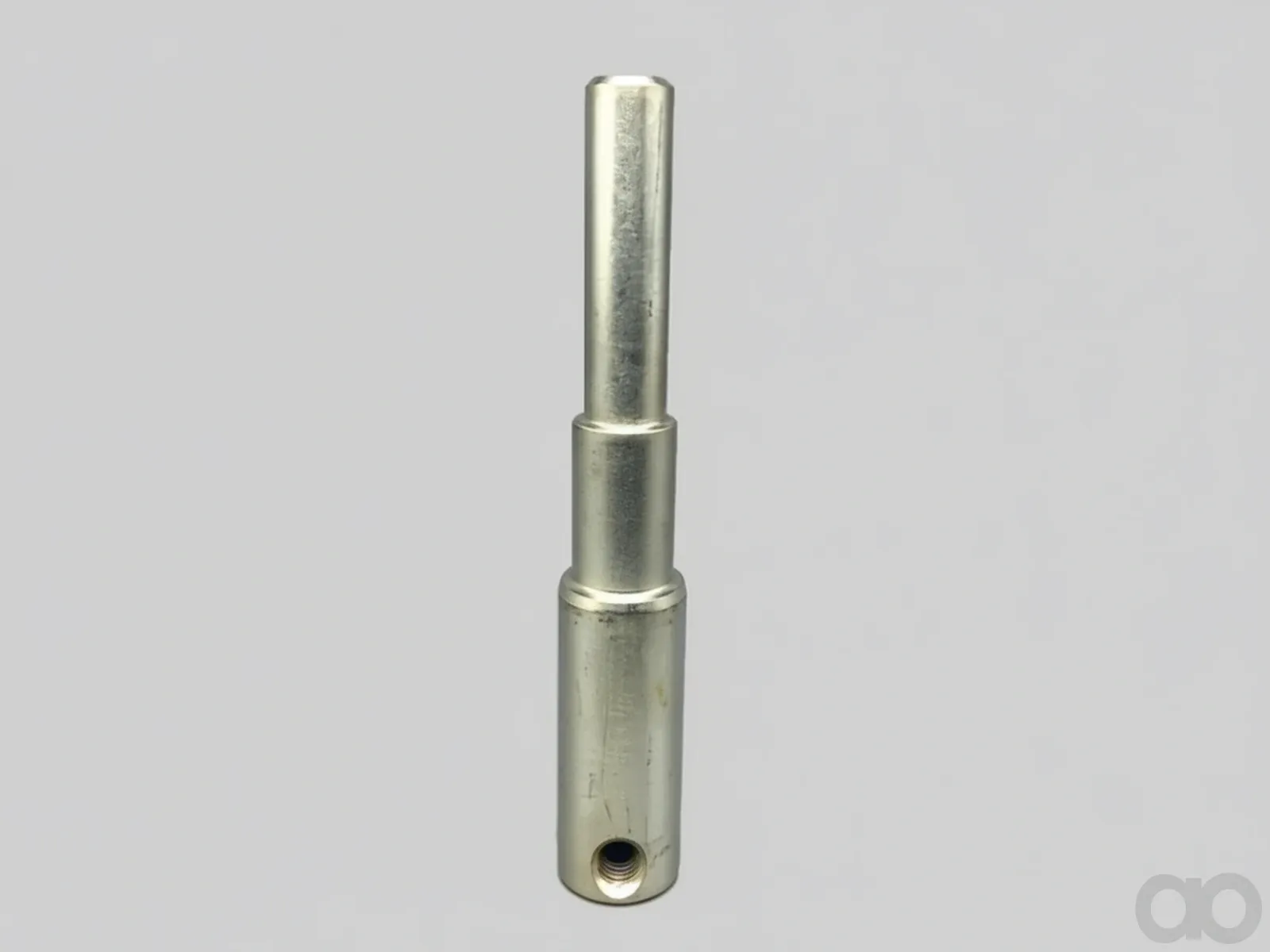 McCormick - 3537821M2 - Bolt
