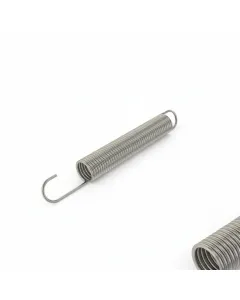 John Deere - L114521 - Extension Spring