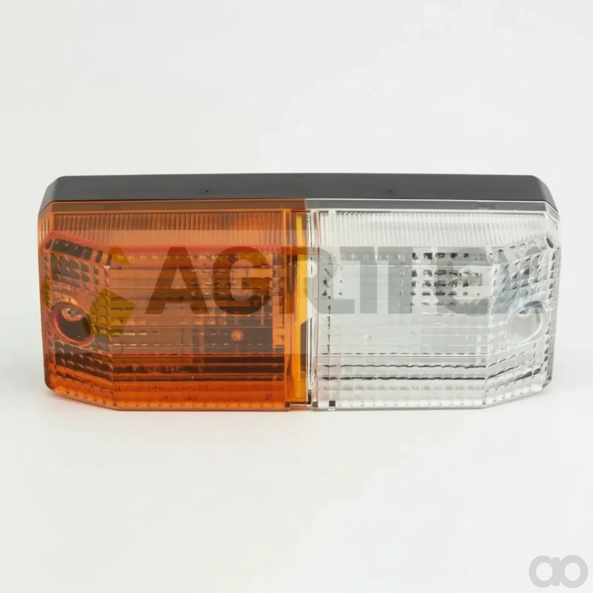 Valtra - 31540600 - Rear Light Complete Set